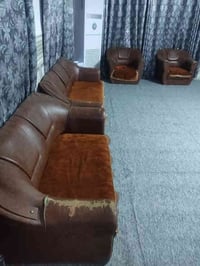 تخم جلد 7مقاعد بي شو جارد موظح مابي اي كسر وقوي السعر 170 وبي مجال مكا...