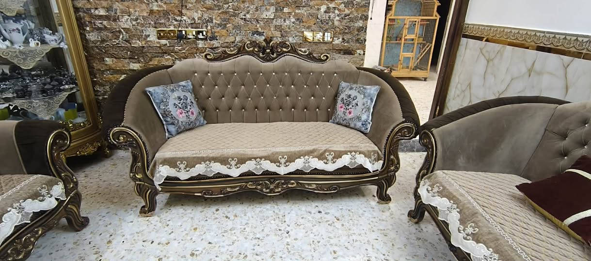 السلام عليكم
تخم 10مقاعد 
السعر 250الف 
عنوان بغداد المشتل 
***********
