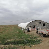 ارض زراعيه • ماء وكهرباء • طريق بعير