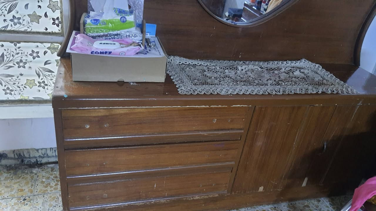 غرفة نوم للبيع في منطقة الشعب
مراسلة عن طريق الماسنجر


**إذا كنت صاحب هذا الإعلان وتريد حذفه لأي سبب، رجاءا أرسل رسالة إلى الدعم الفني**