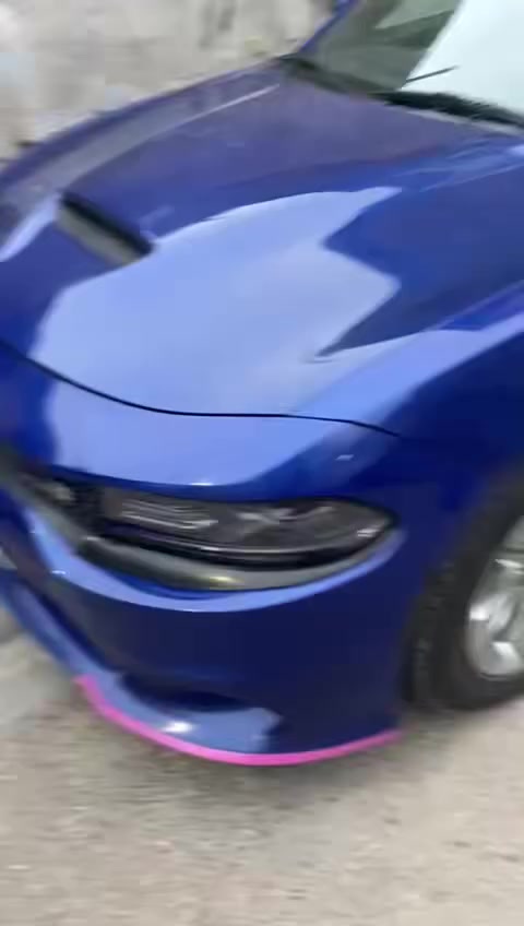 السلام عليكم احبتي  الكرام جارجر 2020 اصل رقم شمالي داخله سرقة جاملغ فقط. وكلير بالقمارة. بنيد محدث. السيارة كير محرك تخم تاير حداديه. دواخل كله جديد. استخدم شخصي بسم موظف بنفط شرط التحويل اذا ماتحول مابيع والسعر جدا مناسب. السعر 182$. مكان السيارة. بصرة قبله.   اتصل واني. خادم ***********
