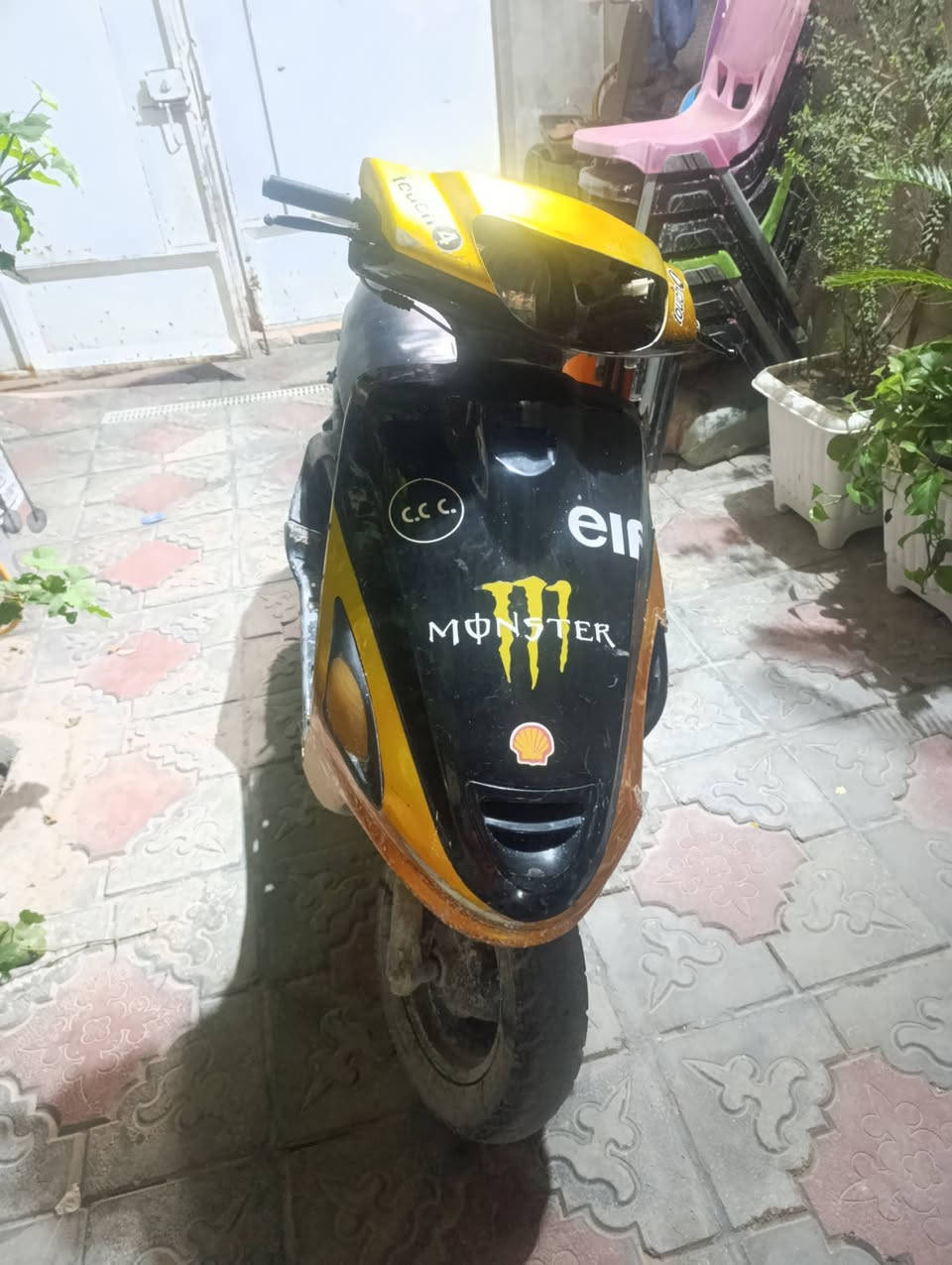 فراشه للبيع السعر 200 الف بيها مجال الستفسار خاص او الرقم ***********
