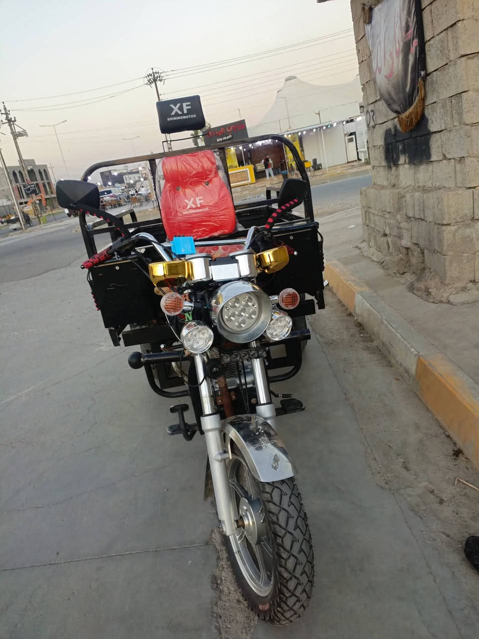 سلام عليكم  ستوته للبيع كله بلادي لا صبغ وله شي اوراق كامله +بليته ستوته 2021محرك2022
السعر 16500
***********
