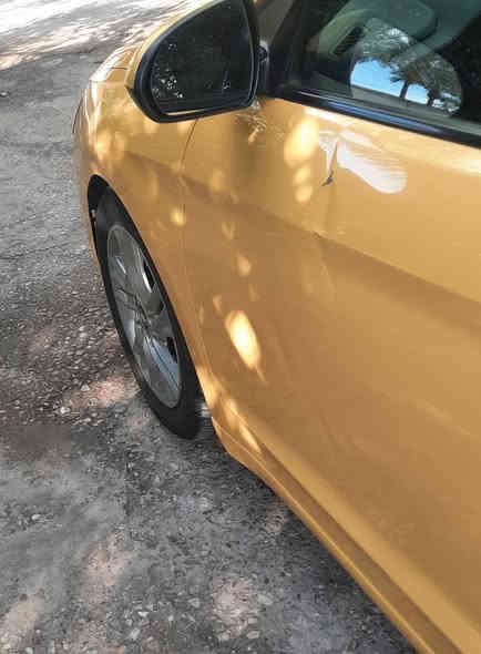 السلام عليكم 
النترا ٢٠٢٠امريكي محرك ٢٠٠٠ دوش حادثه جالملغ ايمن وبنيد بس ماواصل للبدنه 
كفالة الصدر والكير والمحرك تبريد تدفئة 
شغالة السيارة كبل للشارع
مصفرة هيئة وبحث وغرامات مرورية
باسمنا تحويل مباشر ورقمها بغداد 
السعر ١٤٢ وبيهه مجال
مكانهه بغداد الراشدية 
*********** بغداد
