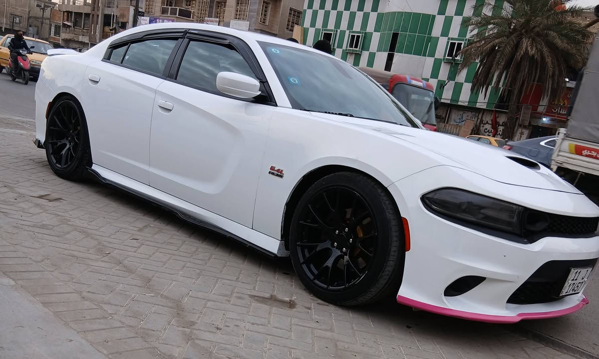 السلام عـلـيـكـم 
جارجر ار تي ✈️
مواصفات الارتي فول عدا الفتحه
‏ Super TrackPack🚀
هيمي 5700 | مثبت بالسنوية⚡️
ماشيه 52ميل✅
موديل 2019✅ 
رقم بغداد بأسمي رقم شبه مميز مرتب✅
تبريد ثلج كله بلادي✅ 
ويل هليكات ٢٠ اصلي مو تجاري✅
حدادية اصلية مال شركة وكالة✅
حجر بيئة بلادي✅ 
السيارة بدون تزويد ولا متعوبه مثل البقية✅ 
دواخل جديدة ✅ 
دوسات ولحية ودفيوزر✅
عليهه دبلات ولوي ريسنك ✅
ولف حماوه وبلكات رسنك✅
السياره عليهه منظومه زنون ✅
نظام صوت الباين ✅
نظام ترحيب تلقائي✅
شاشة حجم كبير ✅ 
كشنات حظن ✅
حساس خلفي ✅
رادار خلفي توقف تلقائي عند مقاربه الاجسام  ✅
نظام انعكاس الإضاءة العالية اوتو للمرأة الوسطية والمري الجانبية✅
كشنات حظن ✅
كزوز بلادي دبات سود  ✅
حجر بيئه بلادي ✅

ملاحظة مهمة: السيارةاديرلها  دهن وفلتر اصلي وافولها فقط بانزين محسن وطريقة استخدامي الها من البيت إلى الدوام على أيدي بدون اي سوالف مال السباقات اوالصوت العالي وغيرها .

✨السيارة نظيفة جداً بعدها ب ريحة الشركة 
      استخدام شخصي مبيها  اي نواقص
✨للتفاصيل 
✨حادثها جاملغ وبنيد ولغد الشاصي راجع بارد بدون بدون كص ولحيم السونار مرفق بالمنشور

السعر 200 وبيها مجال 

📍((مكان السيارة... البلديات 
الهاتف 
*********** واتساب
***********
