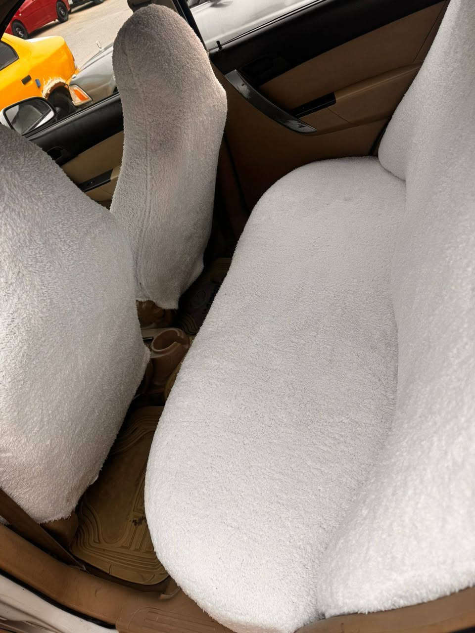 @الجميع مكلف بل نشرالسلام عليكم للبيع. أفيو. مديل 2010خليجي. محرك. مفتوح. كير. اوتو. مكفوله من صبغ. بيها دور جامغ بس. صبغ فقط السعر ٧٨بيها. مجال الرقم *********** مكان نجف
