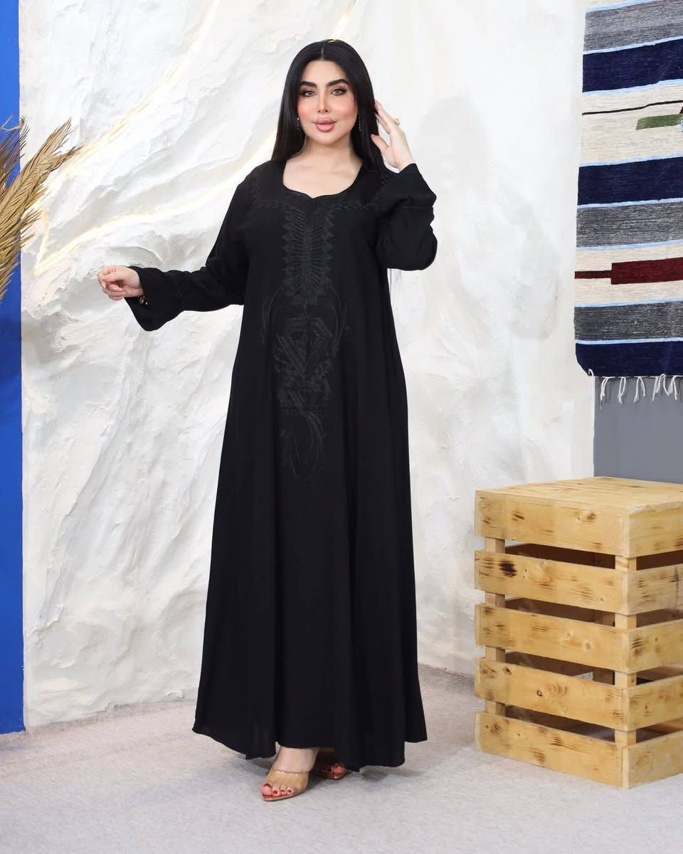 الدشداشه الكشمير الانيقه ❤️
السواد الفاحم جدا 
التطريز والشغل الاصلي 
القياس 2xl 3xl 4xl 5xl 
وزن ٥٠ الى اكثر من ١٠٠ 
دبل كلوشه 
ردن كشكش 
قطعة نازكة جدا 
دبل حزام مريح 

🔴السعر 15 ألف فقط 🔥 
الحجز مفتوح جمله ومفرد ❤️
☎️ للطلب والاستفسار يرجى مراسلتنا عبر واتساب 🩷 
🚚 يوجد توصيل إلى كافه انحاء العراق


**إذا كنت صاحب هذا الإعلان وتريد حذفه لأي سبب، رجاءا أرسل رسالة إلى الدعم الفني**