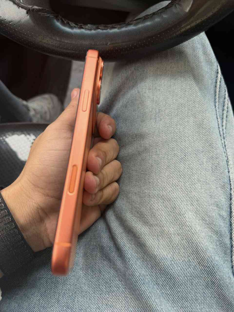 17 برو ماكس 256 esim
بعده بضمان مشحون  بطاريه 100

1700 اقل مابيع 

***********
