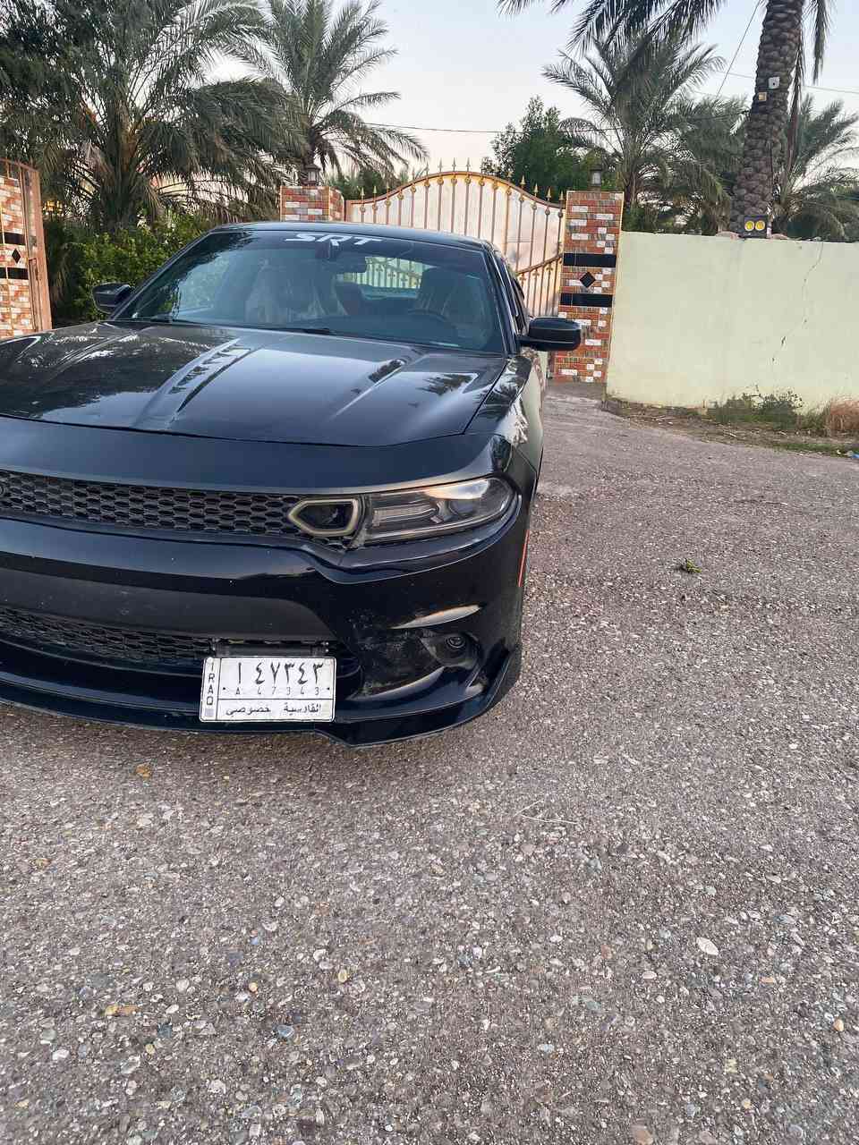 السلام عليكم 
جارجر موديل 2016 SXT للبيع فقط 
وارد امريكي 
حادثها جاملغ الايمن صور الحادث موجودة  
يمي صبغت جاملغ الايسر اثر شخط 
رقم قادسية  باسمي 
ماشية 187 ميل قابل للزيادة  
مكاني كربلاء المقدسة 
رقمي *********** متواجد واتساب
