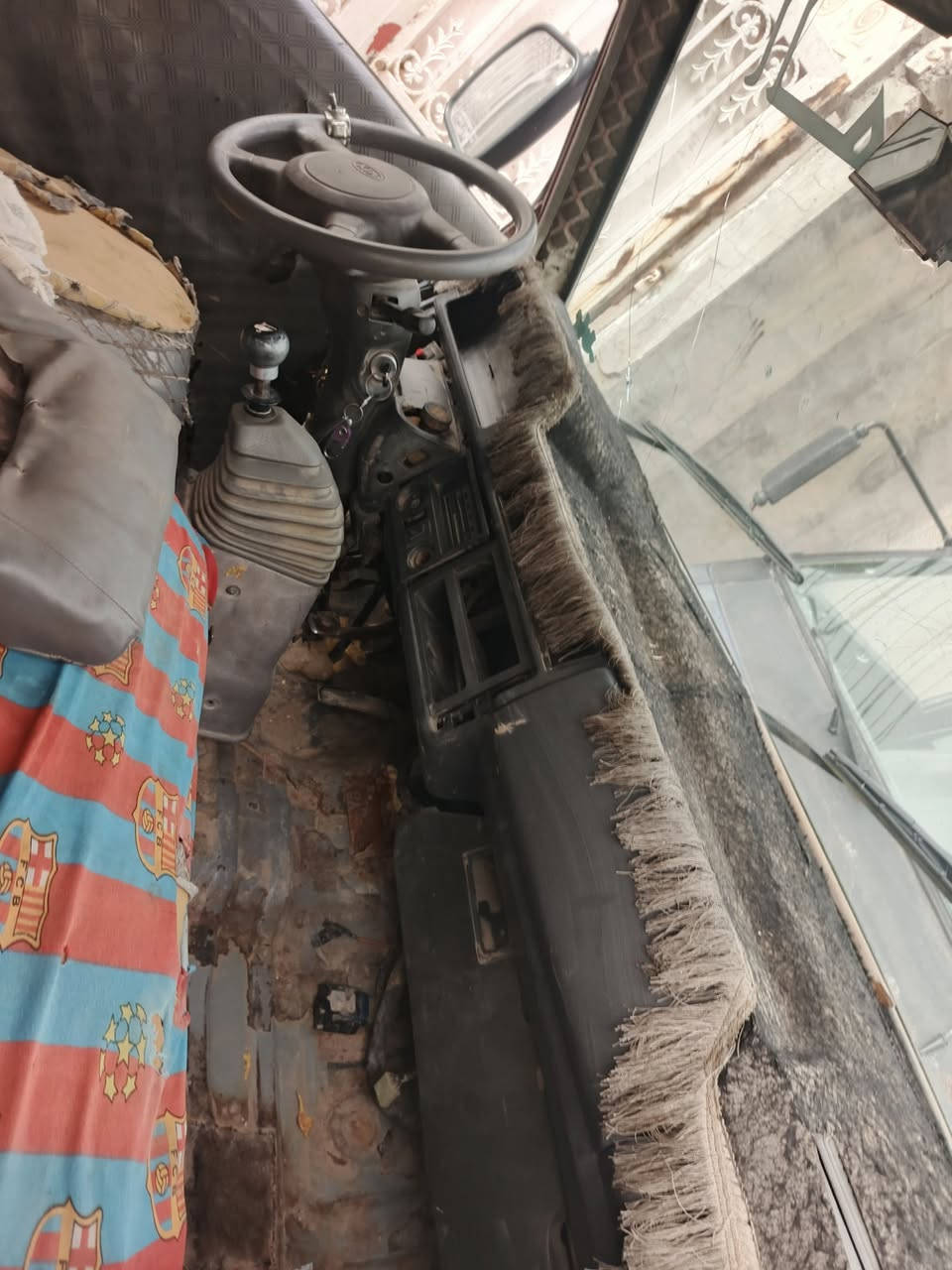 السلام عليكم اسيا للبيع موديل ١٩٩٤ سنوية منتهيه محرك كير اكسن كله جديد صدر نضيف داخل نضيف السعر ٣٥ وبيها مجال للاستفسار ***********
