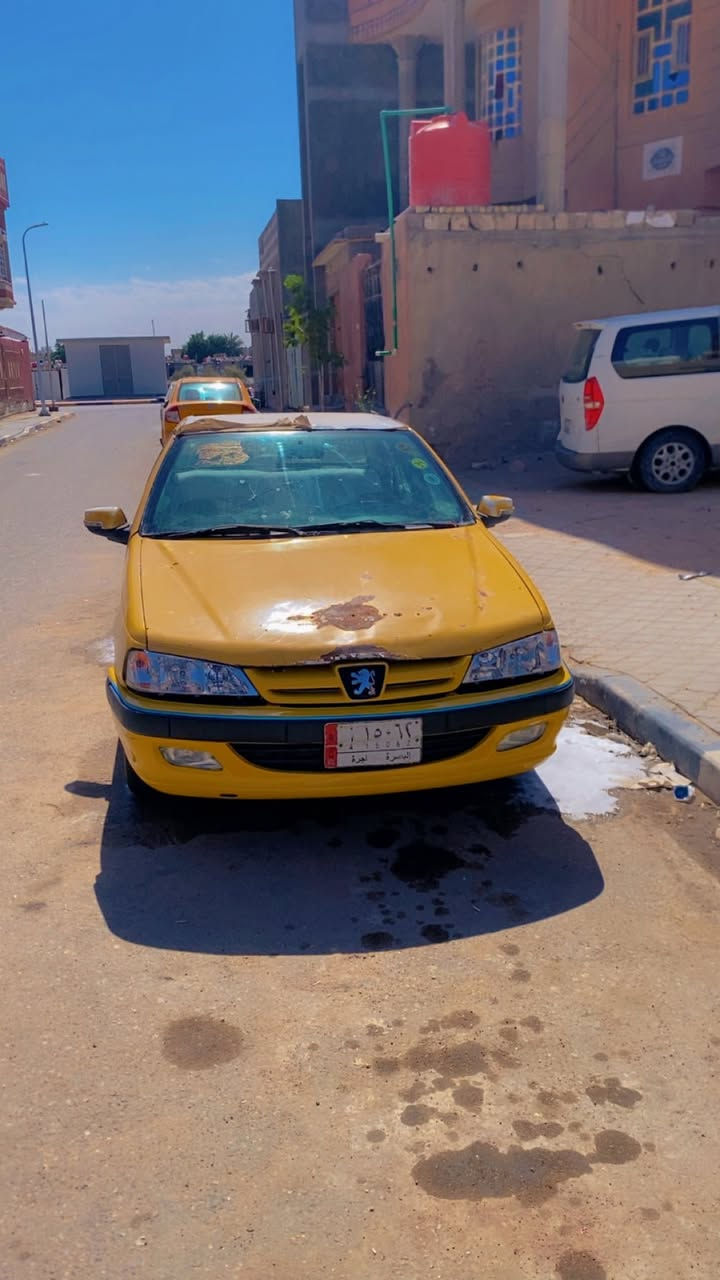 السلام عليكم بيجو بارص ٢٠١١ مصفره هيئه وغرامه السياره حلوه مكينه وكير جدد نافضها حداديه ودرايمات وعينه وصينيه  وضفيرتها جديده السعر ٢٥ وبيها مجال وتساب ***********
