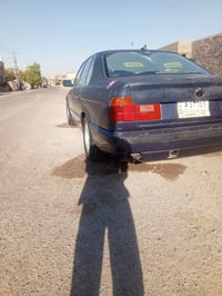 بي ام 525 • مسكر فانوس • العماره