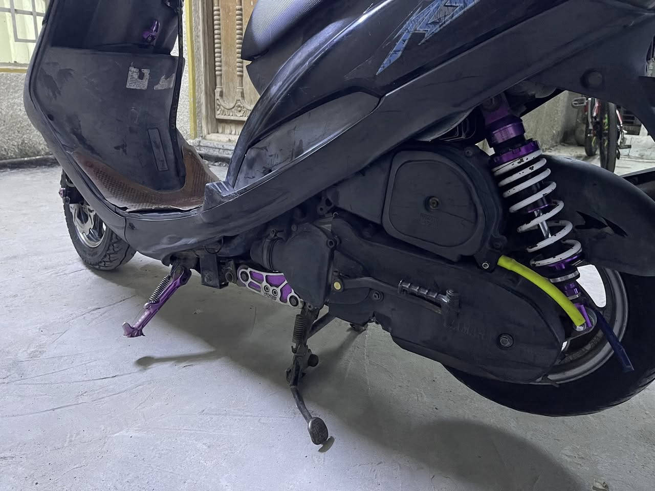 ماكس عدله للبيع  دراجه بلاديه ما مطخوخ برغي بيها مكينه خرسه بيها كلجات اجن بيها وسيت بنفسجي شلعه معدل دراجه كامله نقص برغي مابيها مكاني الدوره ابودشير سعرها مليون ١٠٠
***********
