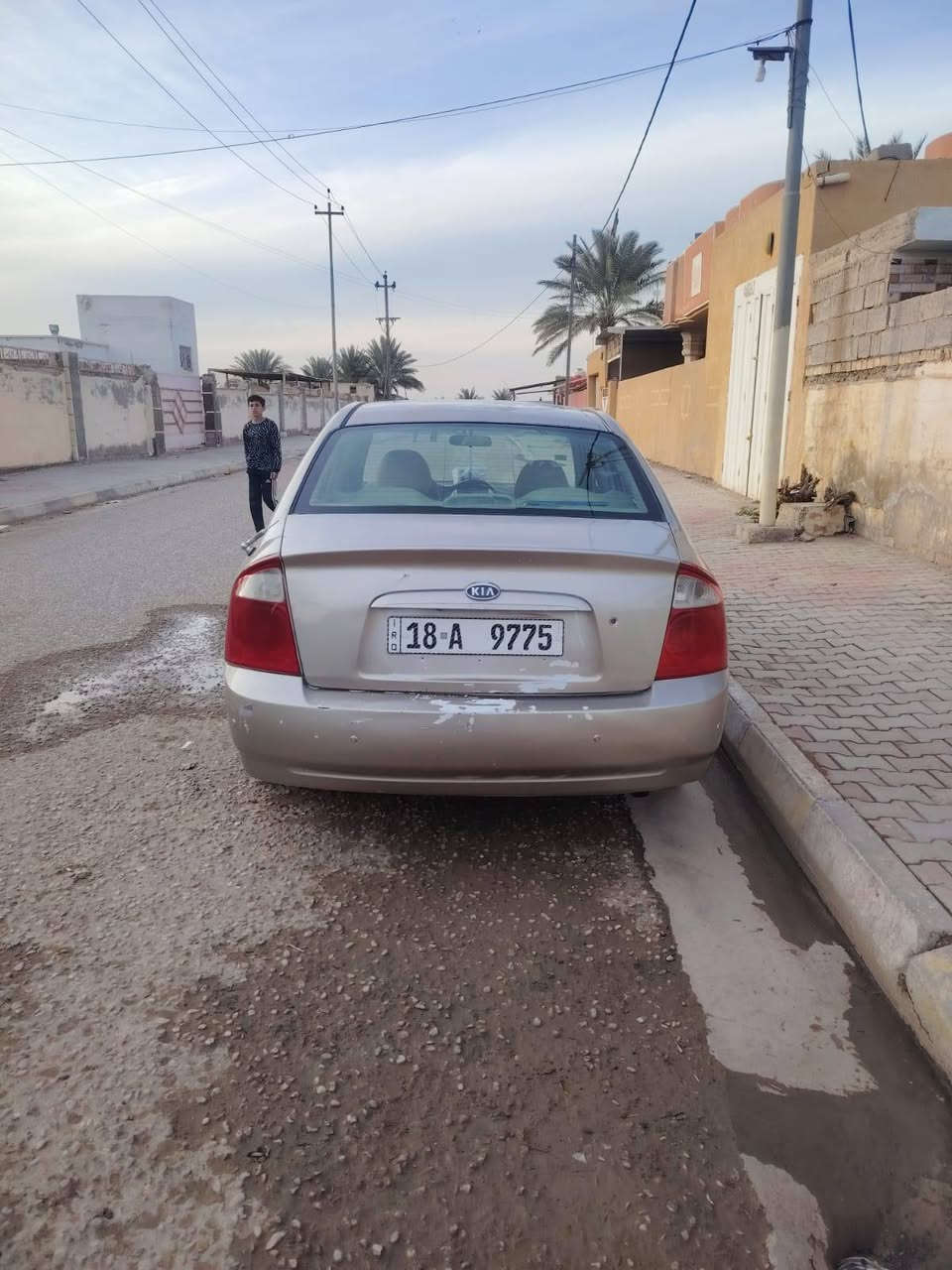 سلام عليكم سيراتو خليجي رقم بابل  نكليزي بأسمي مكينه وكير خير من الله ضرر جدا قليل جنطه ومعمره تبريد شغال ب59وبيهه مجال رقم ***********مكان واسط صويره
