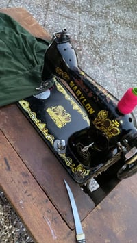 مكينة خياطة • كامله بالميز • بغداد