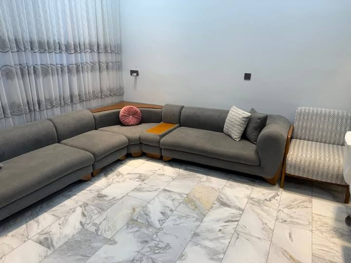 تخم ثقيل اصلي نضيف جدا بسعر٢٠٠الف فقط وإذا اكو عائله فقيره تأخذهم بهل سعر بعد احسن لتواصل الاتصال على الرقم 
***********
