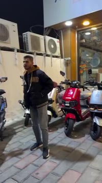 دراجه شحن اباتشي حاليا سعر مليون و٣٢٥ العنوان /بغداد العطيفية الشارع ا...