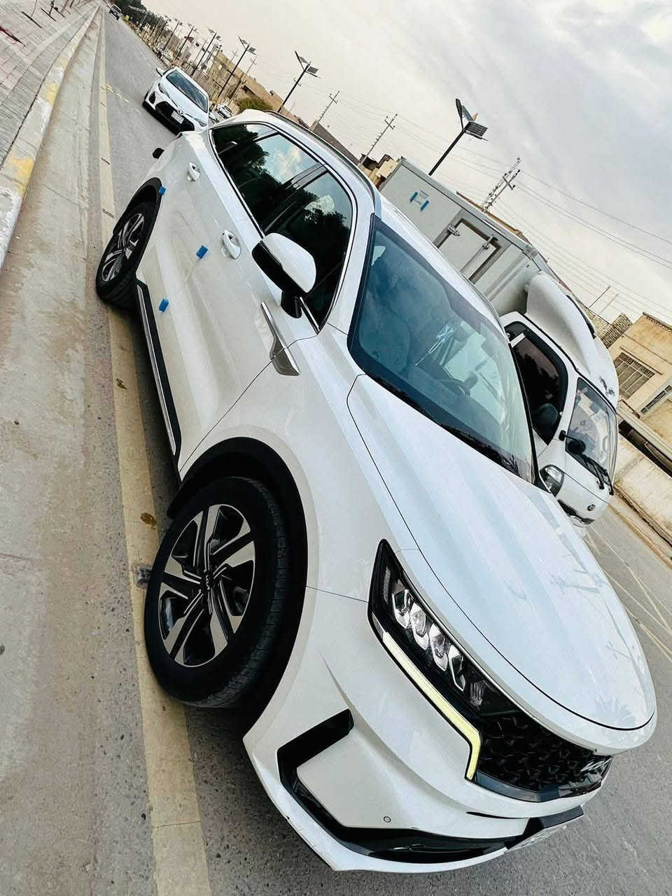 السلام عليكم
سورنتو خليجي 2023 رقم بغداد انكليزي باسمي
ستة سلندر 
سبعه راكب
ثلاث قطع تبريد
تشغيل عن بعد
مري شفط
جنطه كهرباء
اتوهولد و توقف عند المنحدرات 
كير ماوس
كشنات الخلفية تنكلب عن طريق دكمة
السيارة بعدهي بوضع شركه تبريده ثلج حداديته شركة 
السعر  النهائي 293
مكاني كربلاء
***********
