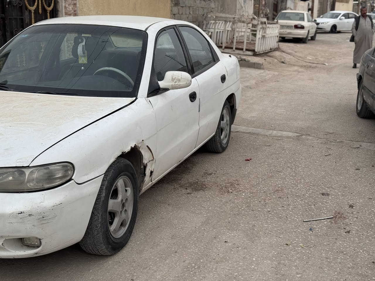 اسلام عليكم نوبرا موديل ٩٧ للبيع السياره بلادي رقم بغداد مابيها قطرت صبغ مكينه كير حداديه كفاله سياره بيها يم الجاملغ اثر طكه مال تاير فقط هاي لا غير تبريد وتدفه شغال تخم تاير كله جديد مكان السياره بابل السياره ٣٥ وبيها مجال 
***********
