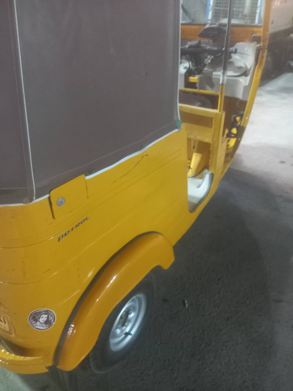 ١٨ شهر ١٢رقم وسنويه انكليزي
***********
