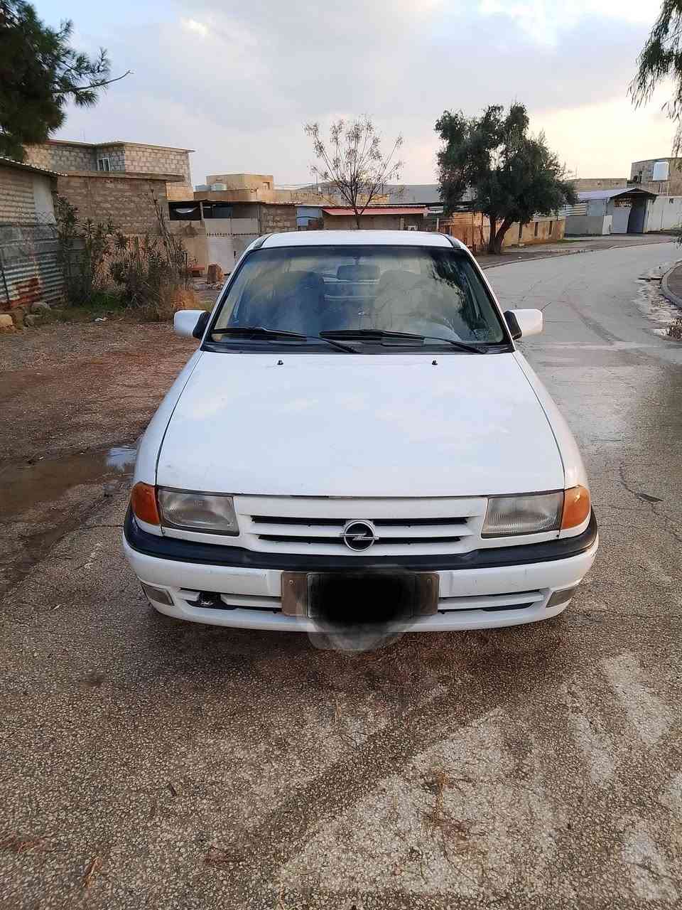 سياره استرى للبيع موديل 93 رقم نينوى الماني للاستفسار على الرقم ***********/***********
