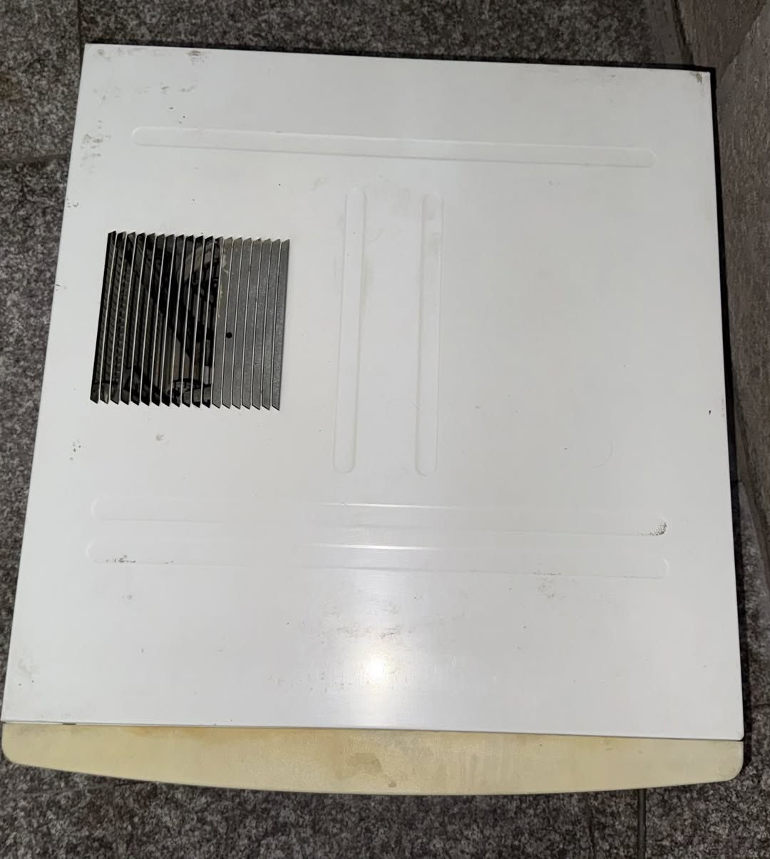 مكيف شباك classic طن ونص شغال للبيع المكان بغداد يشتغل تدفئه وتبريد 
السعر 150 الف وبي مجال بسيط
الشراي خاص


**إذا كنت صاحب هذا الإعلان وتريد حذفه لأي سبب، رجاءا أرسل رسالة إلى الدعم الفني**