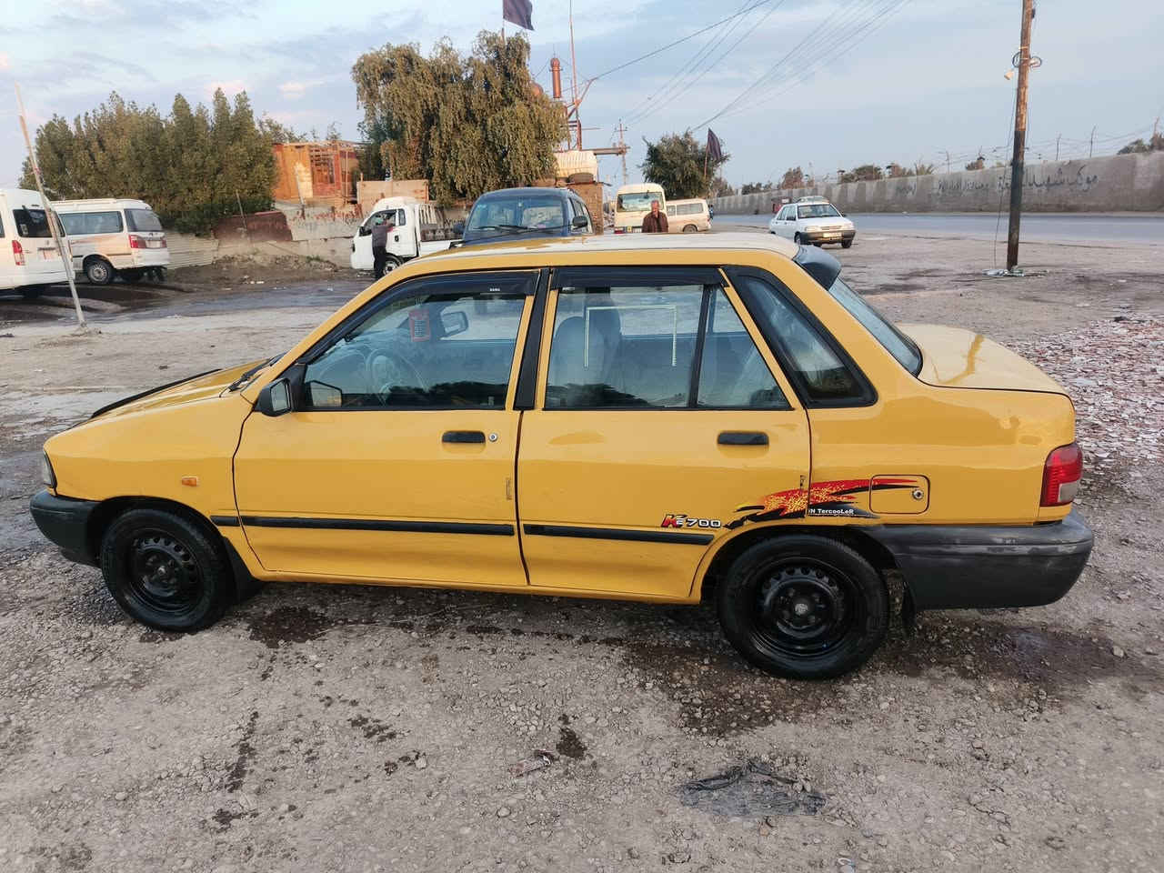 السلام عليكم سايبا 2013 كير مكينة نضيفات شواصي مكفولة رقم انكليزي مابيه ضربة السيارة مكفولة بيهة دواير مصلحة بس مكاني بغداد سعرهة 30وبيهة مجال قليل كلش رقمي *********** راعيهة يريد تحويل
