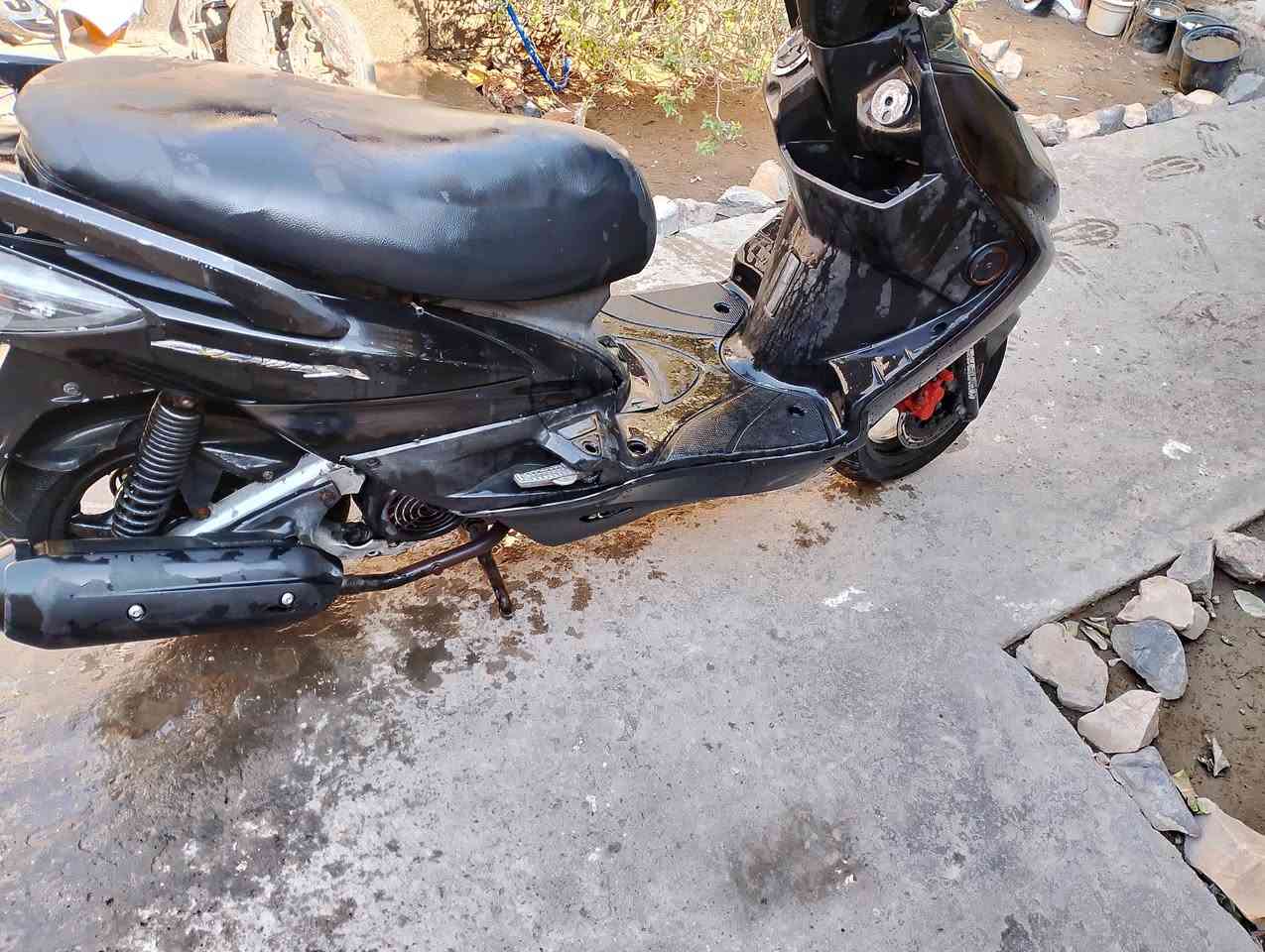 السلام عليكم سكنس فحل نضيفة كاملة  شغالة سلف وهندر 550 بي مجال قليل بلديات الصحفيين  شراي ٱتصل ***********
