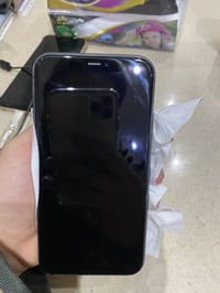 آيفون ١١ • ١٢٨ • بطارية ٧٩