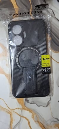 كفرات بوكو f7   ٣ كفرات جديده ماك سيف يعني مسكه او مبرد عادي جيب شد ال...