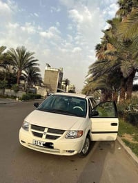 دوج كرفان 2007 مكينه 2400 بلاد سياره جااهزه بدون نقص تبريد قطعه وحده  ...