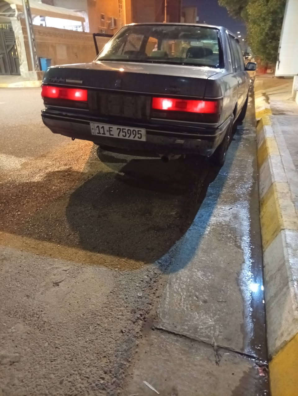 سيدان كراون موديل ٩٢ رقم بغداد رقم الهاتف ***********
