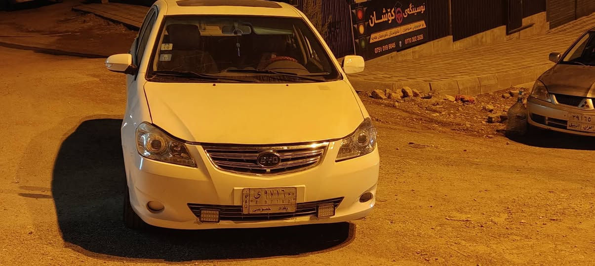 BYDمودێل 2013
ژ.م ***********یان***********
شوێن سلێمانی نرخی ٣٥گەڵا
گێڕ تۆماتیک گێڕوو مەکینەی بەشەرت گێڕ وو مەکینەی کراوە بە کرۆلا
سەنەوی جنوبە بەشەرت ی ئەوەلیات و حاسیبە
تاغم پێشی تندو تۆڵە
تایەو پاتری تازەیە
دەعم ولێدراوی نیە السليمانية, العراق
