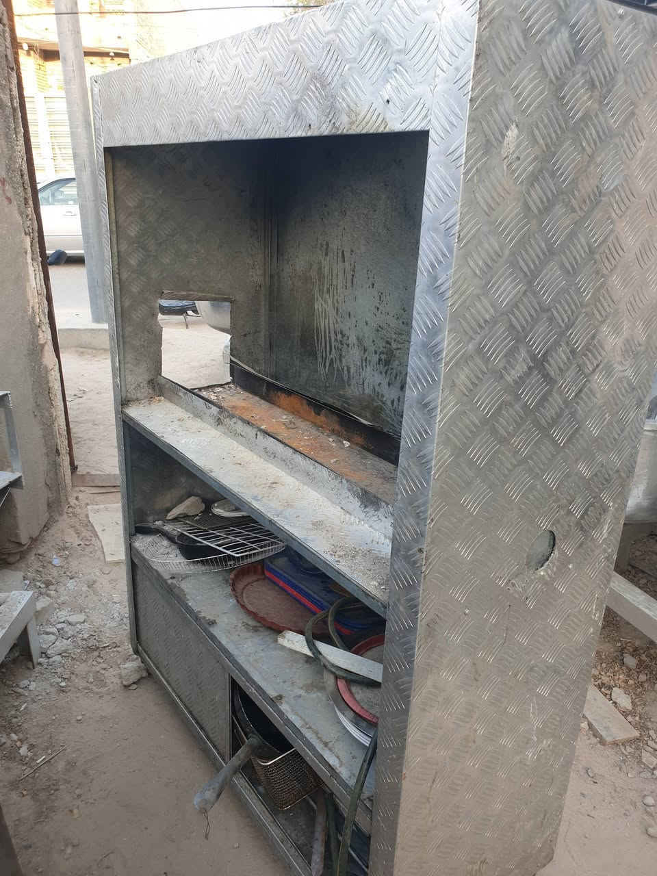 سلام عليكم
شواية كص مع ملحقاته للبيع +وجار كباب 
مكانهن ناصريه مركز
***********
