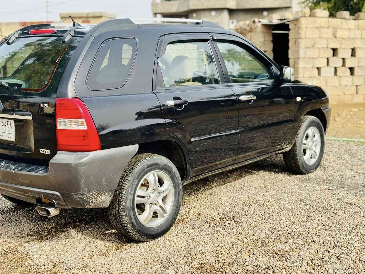 السلام عليكم
كيا سبورتج امريكي موديل 2008 رقم كركوك مشروع وطني سنوية ل2028 شرط التحويل بيها قطعتين صبغ اثر تقحيل 
محرك 6 السيارة كير محرك كله شرط 
صدر تواير تبريد تدفئة كله شرط 
السعر 100 وبيها مجال 
ملاحضة ترهم مقدمة زينه مع كافة الضمانات 
للاستفسار اتصل 
***********
***********
