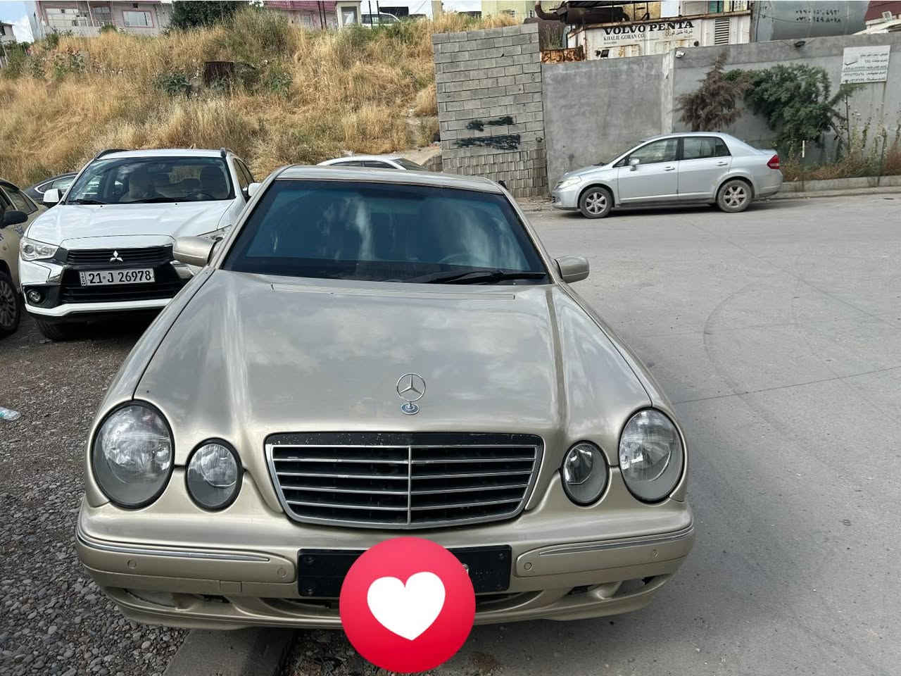 سلام عليكم ورحمة وبركاته مرسيدس ام عيون موديل ٢٠٠١  سياره درع بلاد محرك گير جديد مكان سليمانيه تراوس ولبيع سياره بدون رقم  ***********
