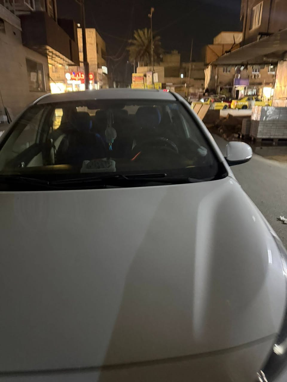 سلام وعليكم للبيع هونداي رينا 2020 خليجي مكفوله من الصبغ رقم بغداد بااسمي ماشيه 78 كير مكينه مكفول بشرط الفحص تبريد ثلج السعر 96 ورقه ومجال بسيط للشراي مكان السياره بغداد المنصور ***********
