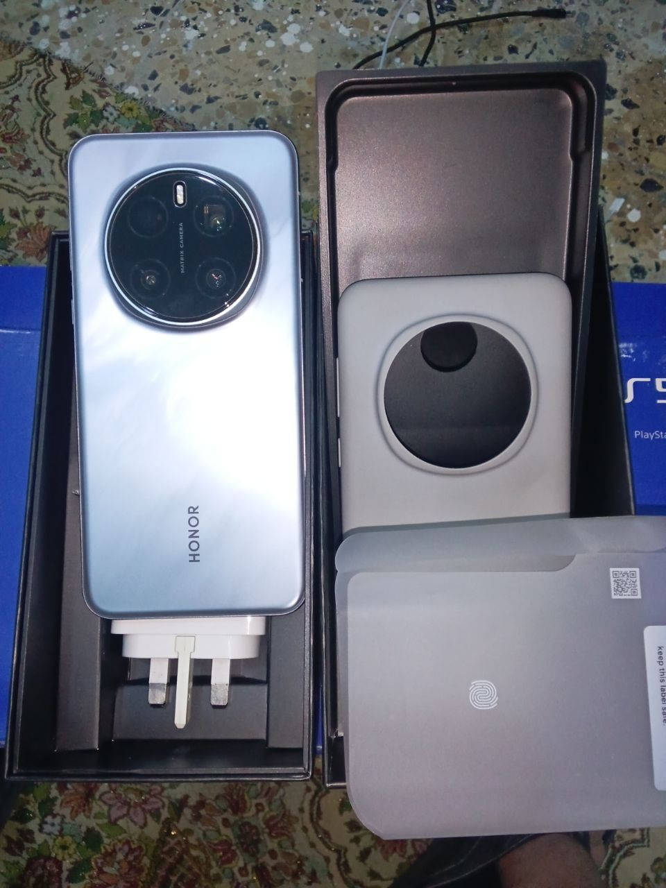 سلام عليكم هونر مجك 7برو استخدام اسبوع جهاز نضافه 100/100 ذاكره 512 العشوائيه 12 قابله للزياده 12 غراضه كامله للبيع 
سعر مليون وبي مجال قليل حك الجيه فقط 
متواجد ع فيس 
وهاذا رقمي (***********) واتساب
