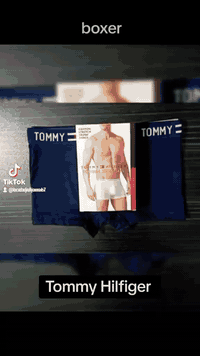 وصل البوكسر الاصلي من تومي هيلفيغر للحجز والاستفسار مراسلة الصفحة أو الاتصال على الهاتف المخصص ☎️ *********** العنوان بغداد العطيفية شارع المحكمة مجاور حلويات القند الفرع الثاني بغداد علي الصالح حي المعتصم قرب مجمع رويل ستي خدمة توصيل لجميع المحافظات #العراقية القياسات S.M.L.XL. حسب نظام القياسات الأمريكية سارع بالحجز الكمية محدودة.
