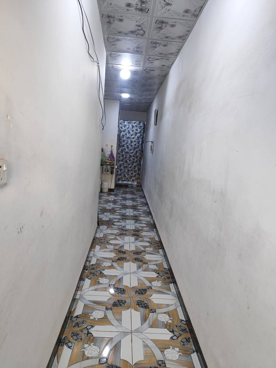 دار للبيـــــــــع نوع العقار بلديه
🚩المساحة ١٠٠متر 
🚩طابق واحد 
🚩حي العسكري قرب أسواق المرهون 
✨️سعر ٣٣مليون
☎️***********
