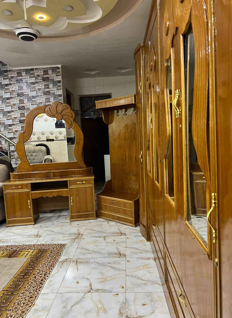 700غرفه ست ابوب فول نضافه تزكام صاج داخل وخارج ضهر جرجوبه بغداد الحسينيه مال الراشديه وعندي توصيل ***********
