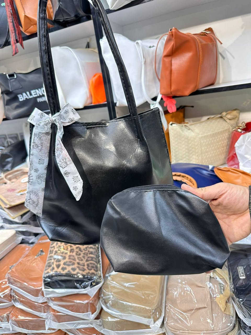 حقائب نسائيه درجه اولى كوالتي عالي والأسعار مناسبه جدا 

للتواصل معنا على الواتساب ***********
متوفر توصيل جميع المحافظات
