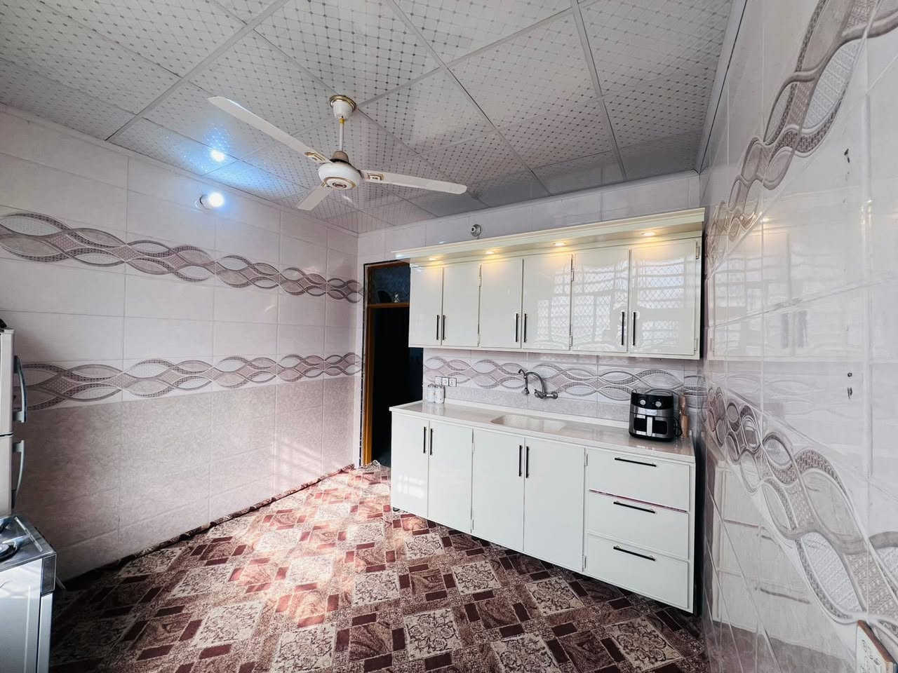 ‏يا الله بيت للبيع نجف حي ميسان زراعي المساحة 118 متر

‏قرب سكله الكرعاوي البيت صب كونكريت السعر. 59

‏يحتوي على غرفتين صالة مطبخ استقبال صحيات داخلية وخارجية
""""""""""""""""""""""""""""""""""""""""""""""""""""
           ‏الاتصال. ***********    ***********
            ‏مكتب أبو حوراء الحسناوي العقار

‏عنوان المكتب نجف حي ميسان مقابيل السوق الأخير

‏يوجد لدينا بيوت للإيجار للبيع شراء رهينة
""""""""""""""""""""""""""""""""""""""""""""""""""""
