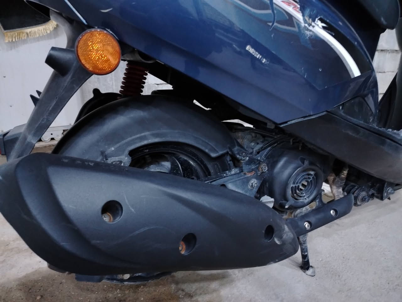 سلام عليكم
دراجة للبيع 
بريز حاويه 
مكينه مامفتوحه 
الدراجه نضيفه 
كفرات ابلديه ختم واحد 
مكينه ناعمه 
كلش حلو 
ماشيه 36
العنوان بصره القرنه 
***********
رقم الهاتف 
السعر 1050
وبيه مجال حك الجيه
