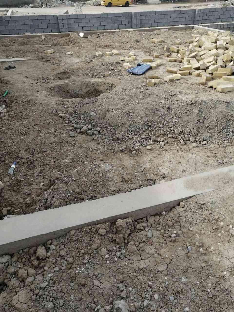 قطعه مساحه ٤٨٠م بنصها بتلو للبيع شاع فاضل تيتو بظهر الحسينيه ١٠٠م عن الشارع العام سوك ناصريه
السعر ٥٥ وبيها مجال ***********
