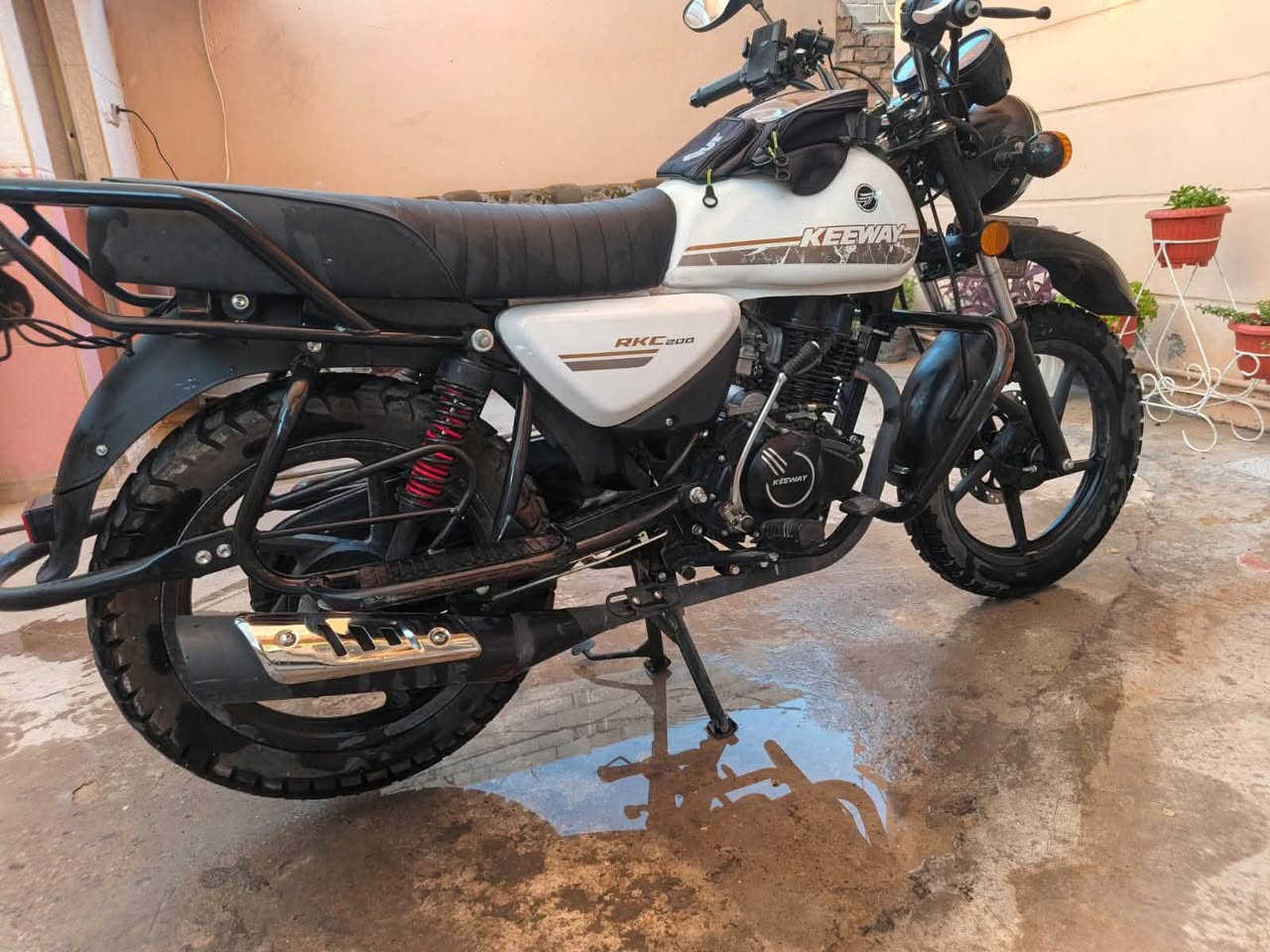 ‎🏍 للبيع: دراجة Keeway RKC  200 cc (شركة كيوي الأصلية)
‎📍 المنشأ إيطالي

‎

‎المسافة المقطوعة : 16.061كم فقط.

‎الحالة: الدراجة نظيفة جداً شوف عينكم، جاهزة ومكفولة من أي نقص.

‎الموديل: 2025 مشتريه بل 2026

‎

‎العنوان: ديالى - قريب على تقاطع القدس

‎

‎رقم الهاتف للتواصل:***********

‎
