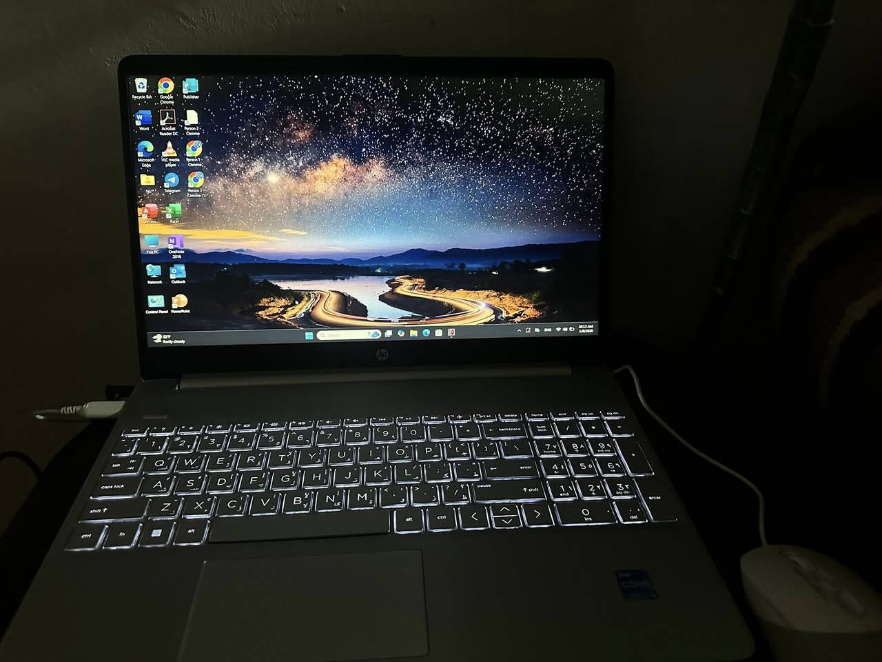 لابتوب HP أصلي من شركة النبع استخدام شخصي لمدة اسبوع فقط بحالة ممتازة
🔹 

المواصفات:

 • المعالج: Intel Core i3 – الجيل الـ12 (12th Gen)

 • السرعة: 1.20 GHz

 • الرام: 8GB RAM

 • الخزن: 512GB SSD (سريع جداً بالإقلاع وفتح البرامج)

 • النظام: Windows 11 Pro (أحدث إصدار)

 • النواة: 64-bit

 • الشاشة: واضحة ومناسبة للدراسة والعمل الطويل

 • الشركة: HP

 • الموديل: HP Laptop 15s�️ 

مناسب للطلاب والموظفين

✔️ يشغل برامج أوفيس، إنترنت، محاضرات، 

✔️ نظيف وما محتاج أي ش

الابتوب للبيع بدون مراوس  ويا جنطة حامله بلاش المكان بغداد 

***********
