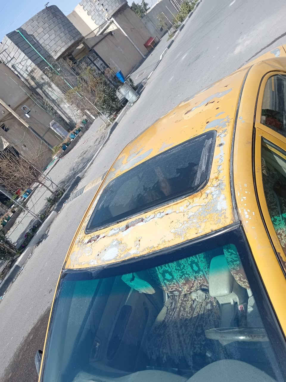 BYD2011 F3 السياره للبيع كوم حديد وكاله عندي عامه بيها تحويل ثثاني  يوم عليها هيه على المشتري ابيعها السياره بيها نواقص بسيطه تترتيب كهربائية واي تفاصيل الاتصال برقم الموجود كدامك *********** *********** البصرة الزبير المربد الجديد
