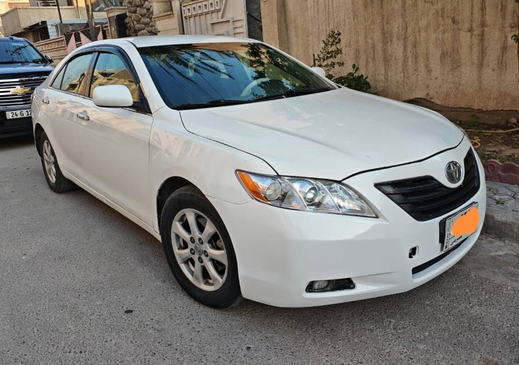 السلام عليكم ورحمة الله وبركاته معروض للبيع كامري ٢٠٠٧ وارد أمريكي  ٦ سلندر ماشيه ٢٠٠الف ميل سياره كامله كير ومحرك وتبريد بحاله ممتازه المحرك بدلتها السنه الماضيه نظيف جدا... السياره بيها ضربه بالجاملغ الأمامي جهة الصدر وضربه خفيفه تحت فتحة البانزين
مكاني بغداد السيديه دور الضباط للاتصال ***********
السعر ٩٢$
