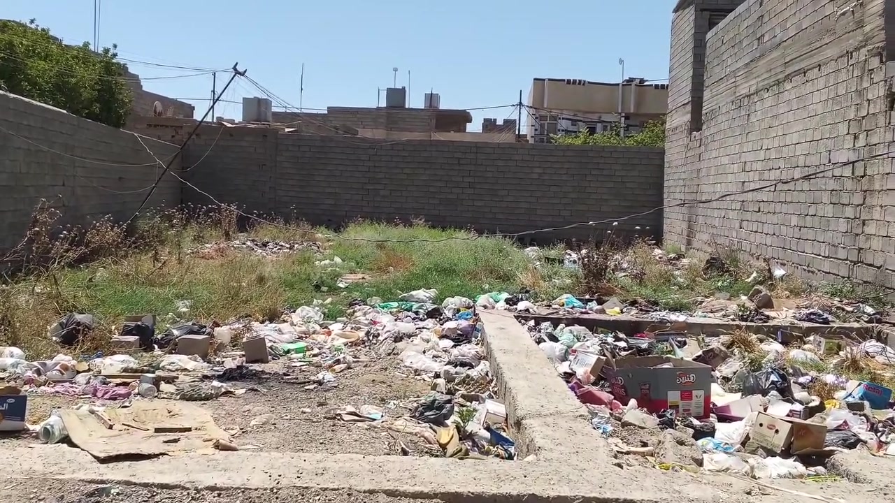 قطعة ارض للبيع بشارع الامير قريب على بيت حتروش
 350 متر 
بصف بيت ابو رعد 
للأسفسار الاتصال على الرقم ***********
